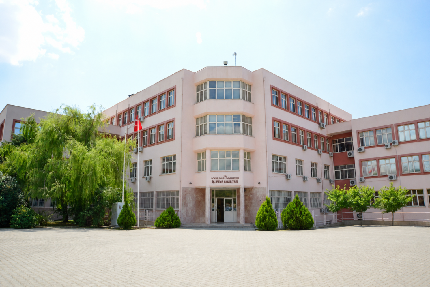 DEÜ İşletme Fakültesine Uluslararası Kalite Tescili