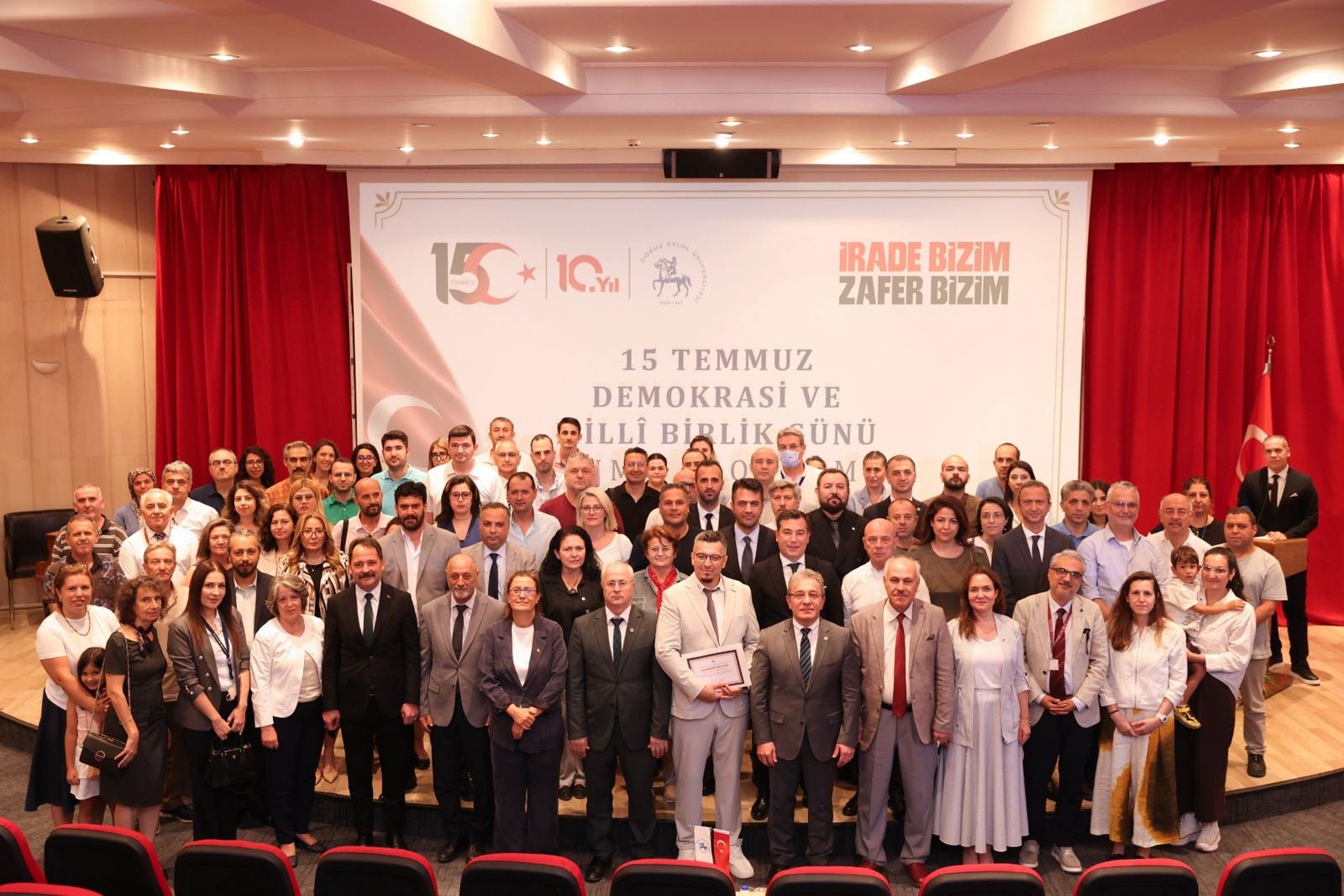 DEÜ’de 15 Temmuz Demokrasi ve Millî Birlik Günü Anma Programı Düzenlendi