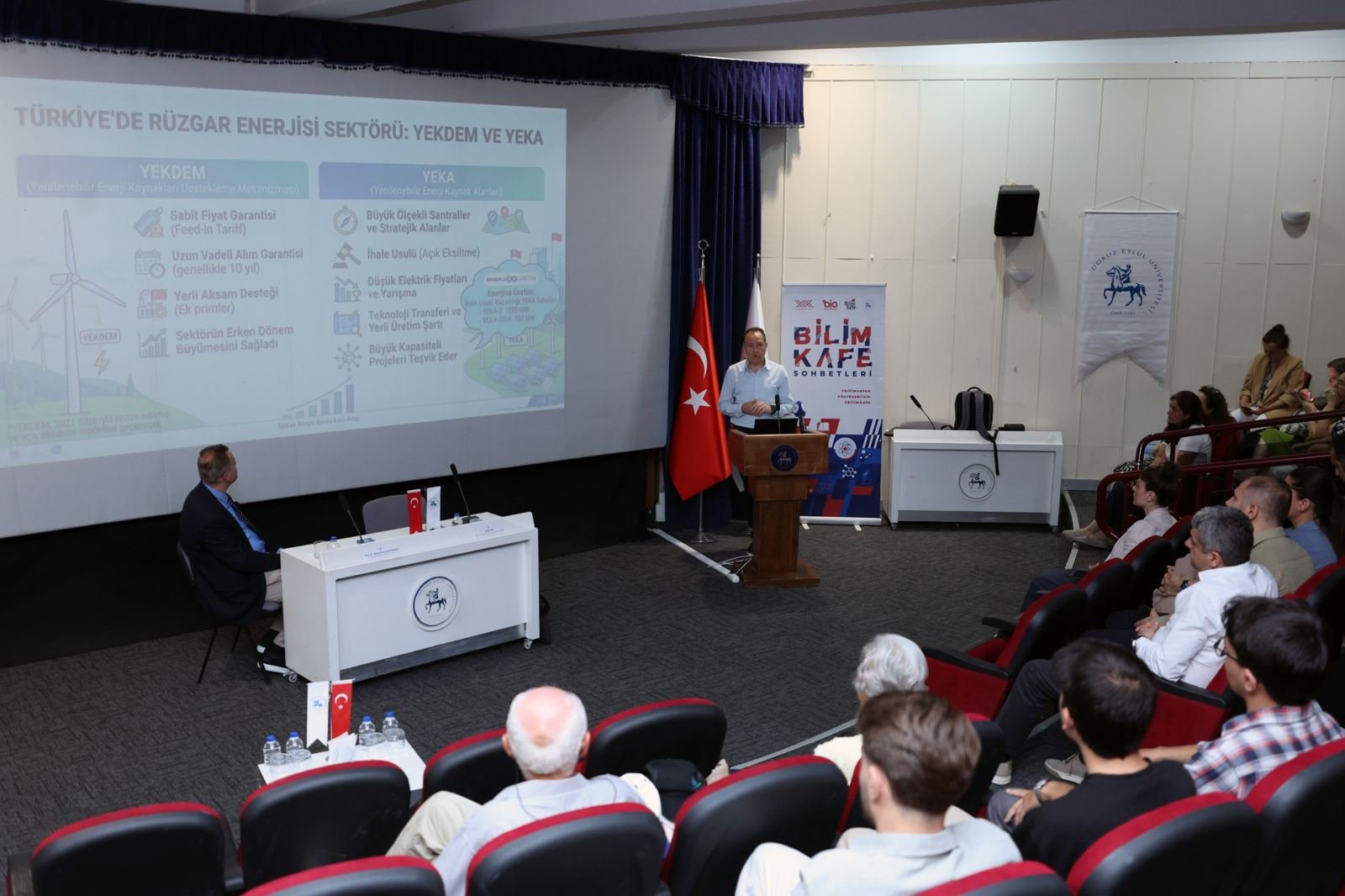 Geleceğin Meslekleri DEÜ’de Konuşuldu: Alternatif Enerjide Eğitim ve İstihdam Odağı